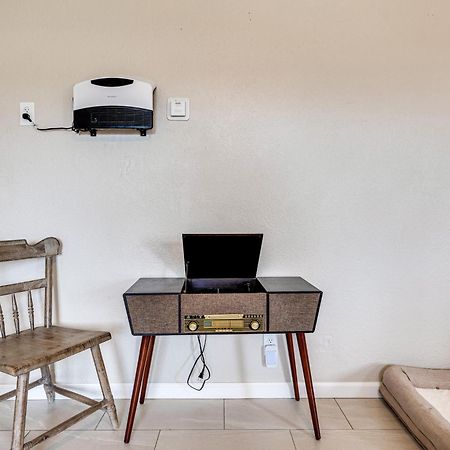 Convenient Joshua Tree Apartment - Walk To Town! المظهر الخارجي الصورة