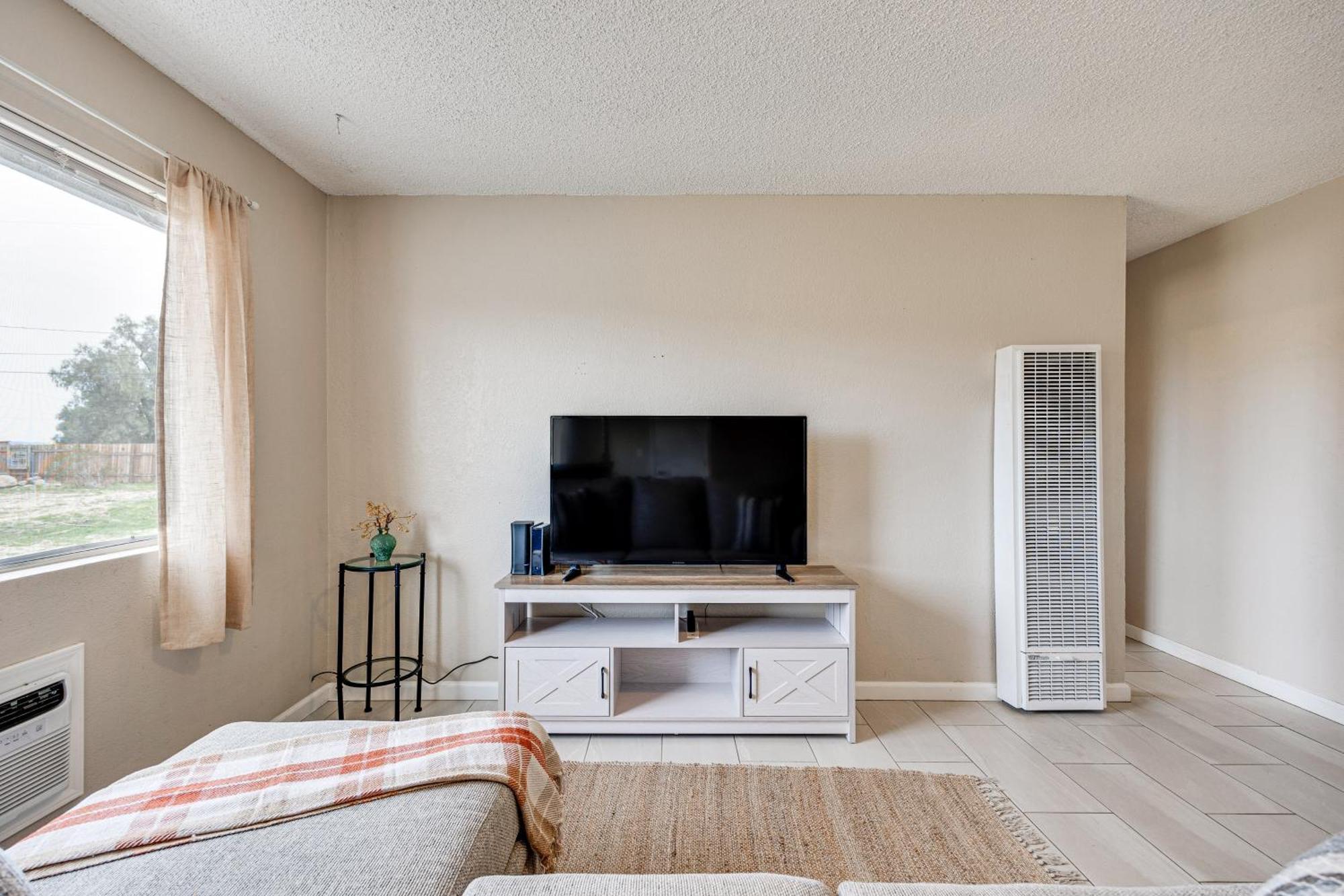 Convenient Joshua Tree Apartment - Walk To Town! المظهر الخارجي الصورة