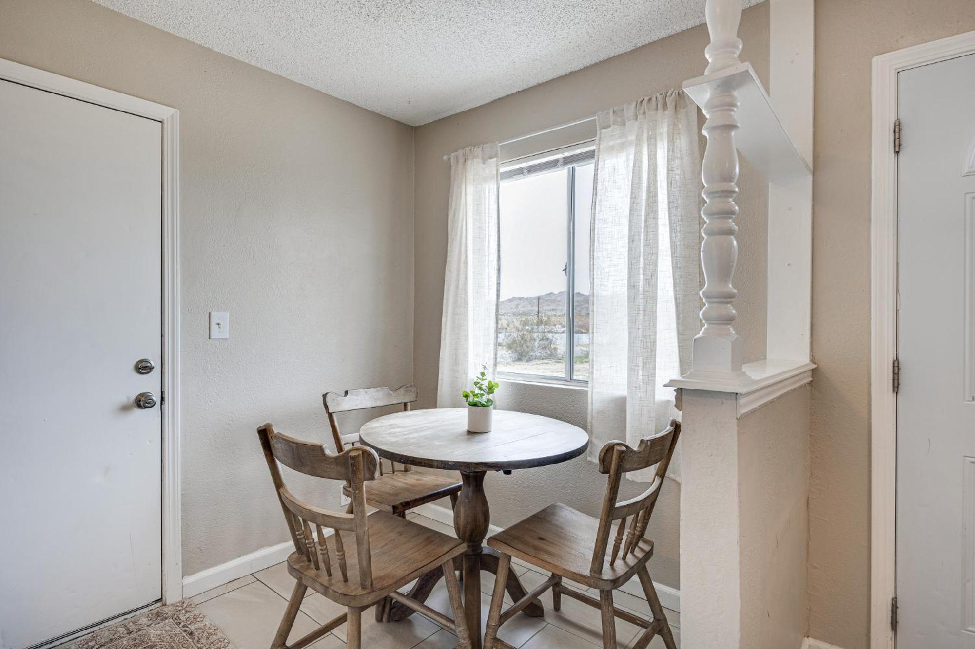 Convenient Joshua Tree Apartment - Walk To Town! المظهر الخارجي الصورة